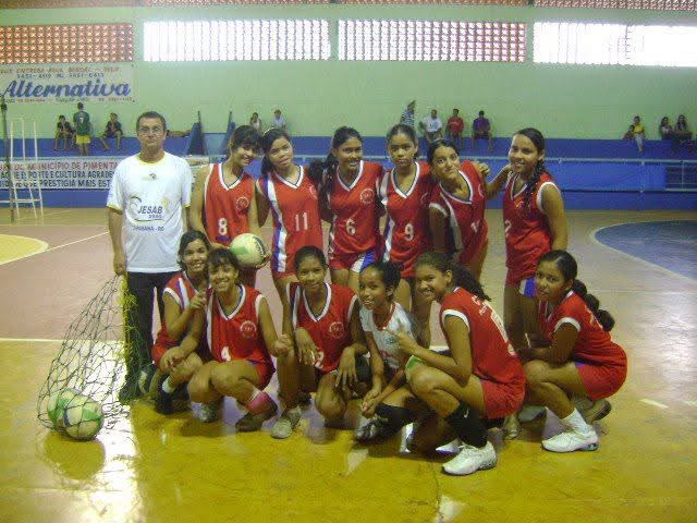 Equipe reunida antes da partida